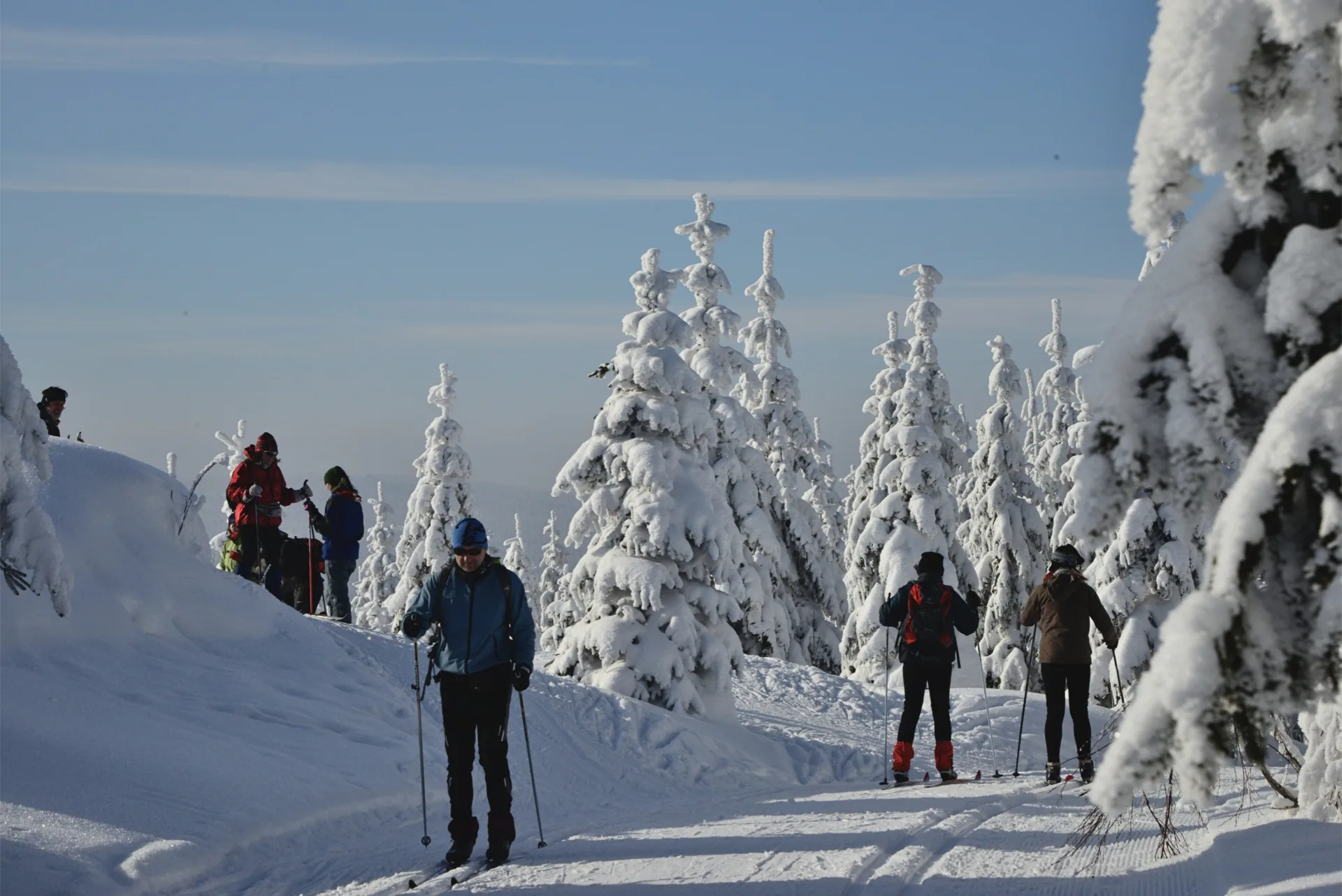 Montanie Resort v zimě uprostřed zasněžené přírody Jizerských hor